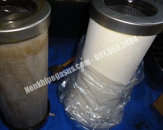Lọc tách dầu bị bẩn hoặc thủng gây tình trạng dầu lẫn trong khí nén ở máy nén khí trục vít